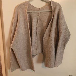 Brandy Melville One Size Cream Sweater